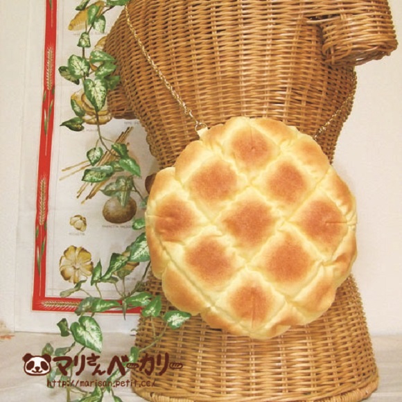 波萝麵包和土司麵包变身手提袋!? 像真的飘着香味一般「新鲜出炉麵包杂货」令人想立即拥有♪