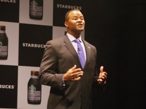 瓶装饮料也能喝到星巴克!「星巴克黑咖啡 派克市场烘焙」令人惊叹的完成度。