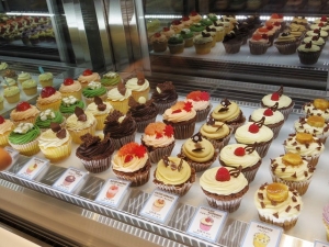 「LOLA’S Cupcakes（ローラズ・カップケーキ）」