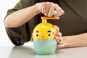 TAKARA TOMY ARTS『来做蓬鬆软绵的惊人欧姆蛋吧!』
