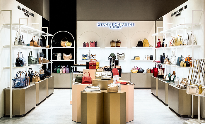 Gianni Chiarini包包” 425