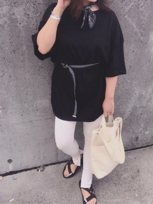 UNIQLO下摆开叉韵律裤