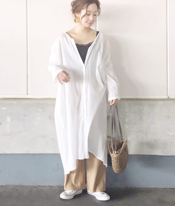 GU 白色长版衬衫搭配 UNIQLO 长裤