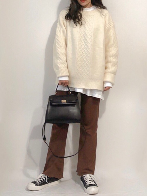 UNIQLO：宽鬆针织衫