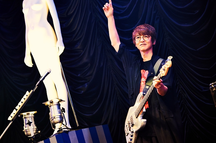 GLAY