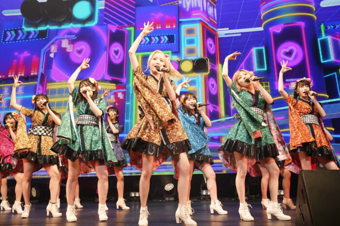 后半以祭典为主题嗨翻天AKB48